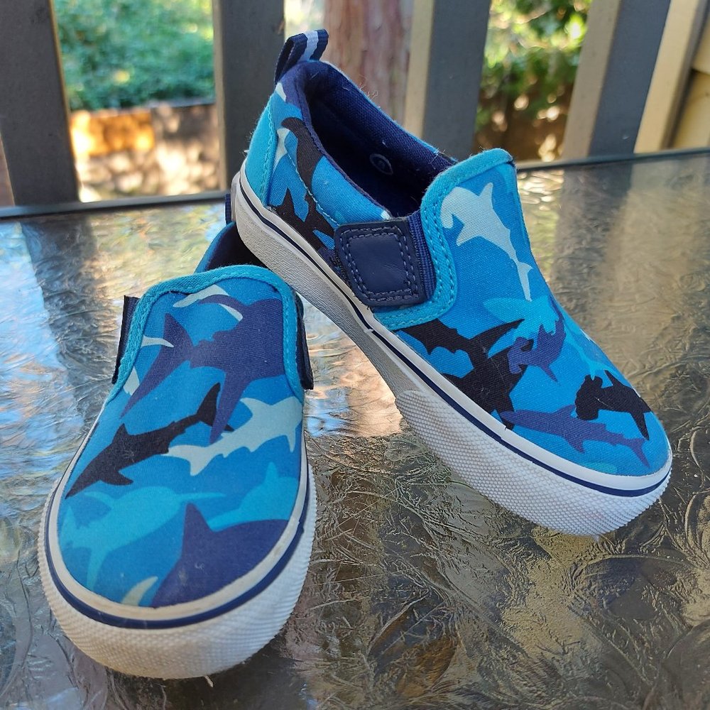 Kids Skecher Canvas Slip-On Camo Shoes - Picture 1 of 8